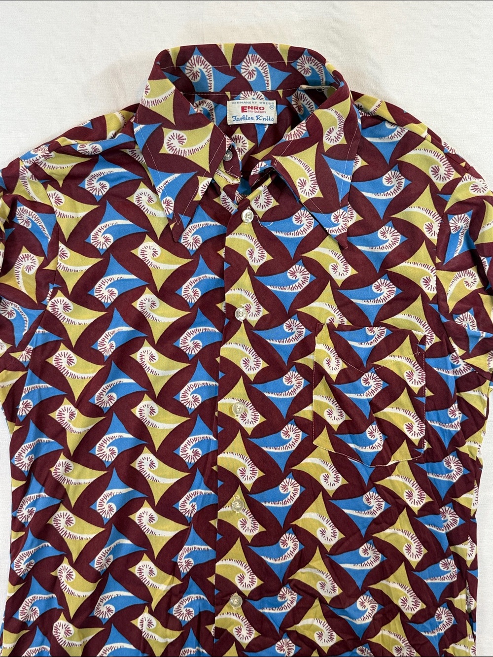 Enro Shirtbuilders 70s Psychedelic Geometric Knit Shirt Burgundy M